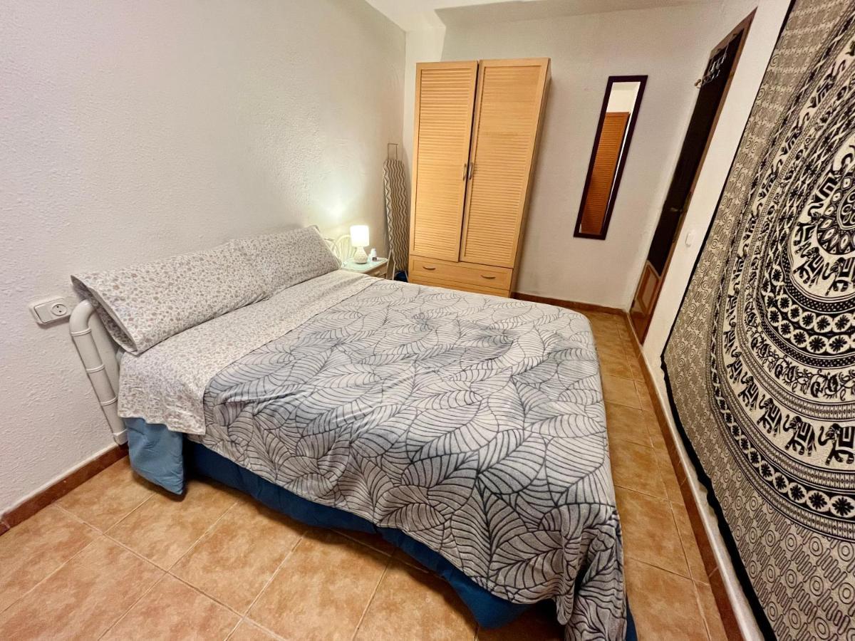 Estudio Adosado Acogedor Con Jardin, Barbacoa Y Parking Privado Alicante Luaran gambar